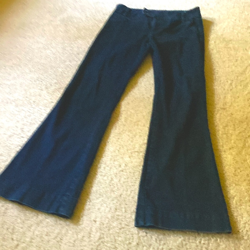 St. John’s bay blue jeans. Extra long size 8. Streachy material